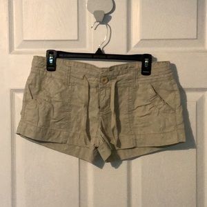 Lei short shorts